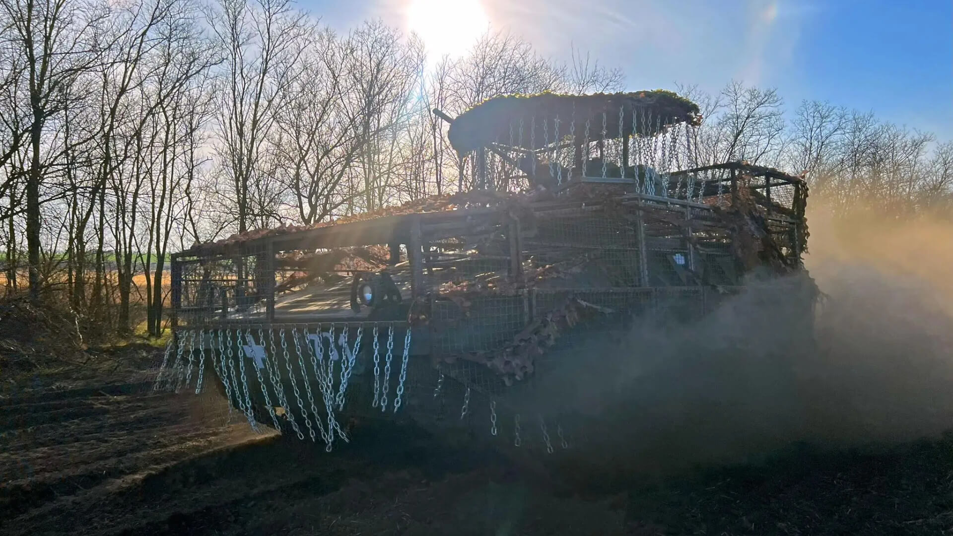 Marder 1A3 driving on a field