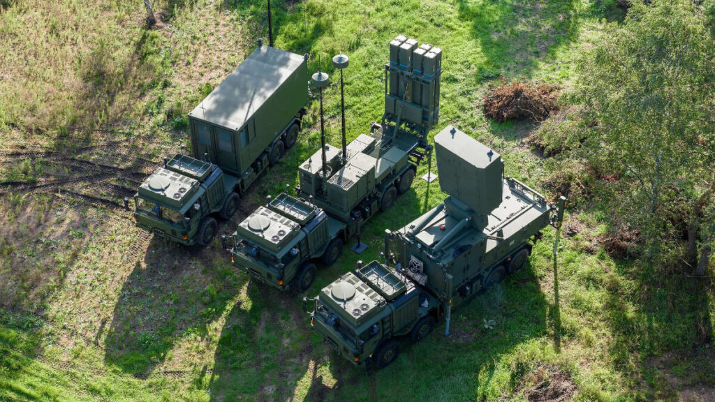 Main components IRIS-T SLM fire unit